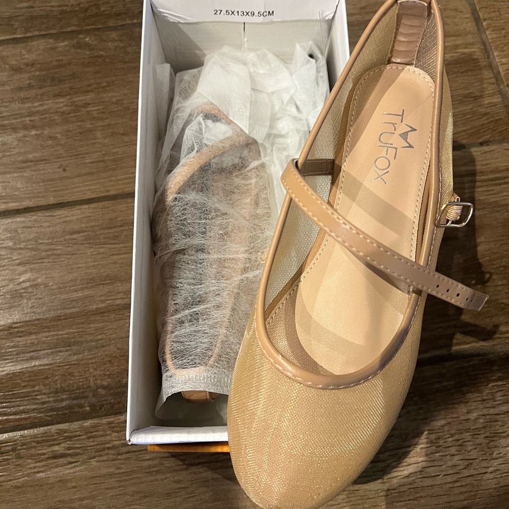 Women's Tan Ballet/ Ballerina Flats shoes